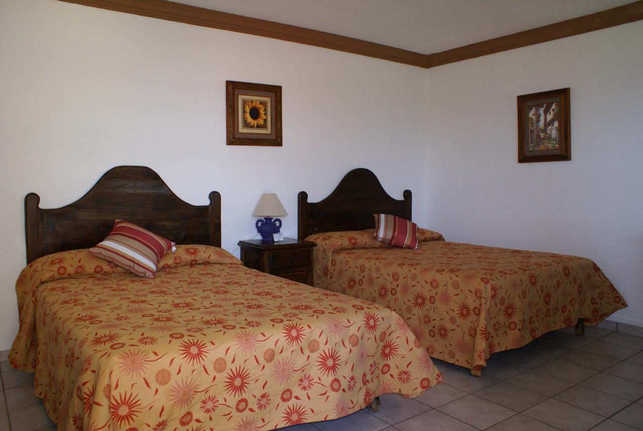 Hotel Los Sauces Villa Del Carbon Villa del Carbon Room photo