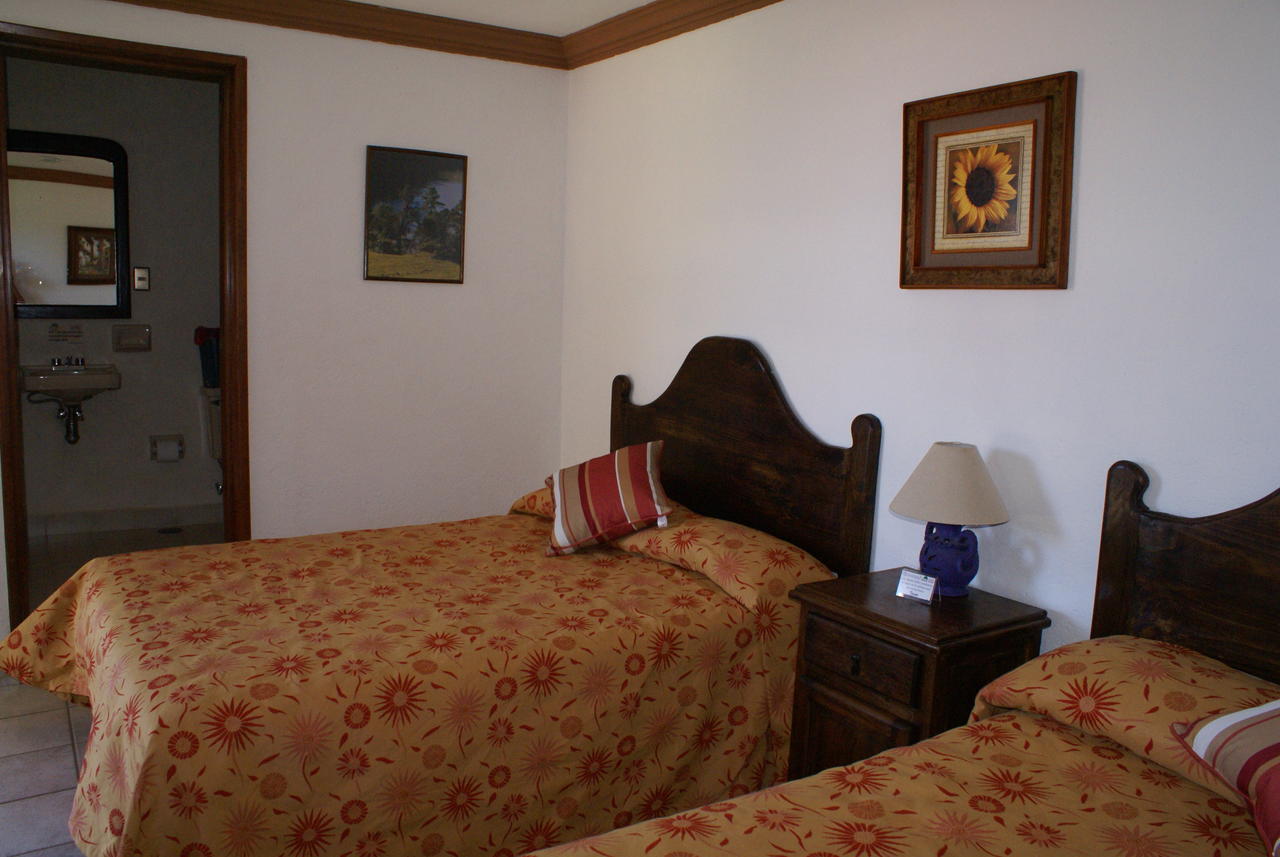 Hotel Los Sauces Villa Del Carbon Villa del Carbon Room photo